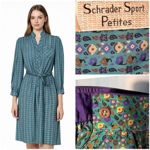 Vintage ditsy floral shirt dress.  Purple lining cuffs/collar- Tie belt MP